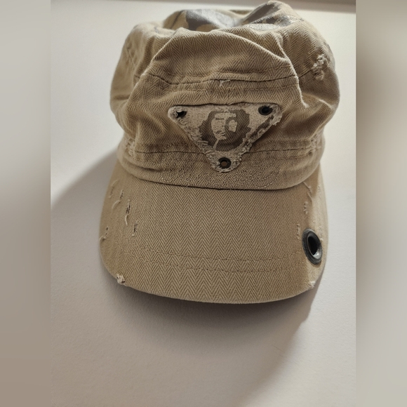 Che Hat - Picture 1 of 5